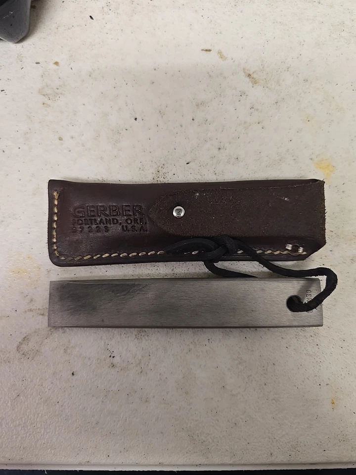 Cincel vintage Gerber Steel Hone 97223 Portland Ore 5"  Foto 1 de 4