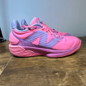 New Balance Basketballschuhe Herren 13 Pink Two WXY v5 Sneaker Running Workout - Bild 1 von 13