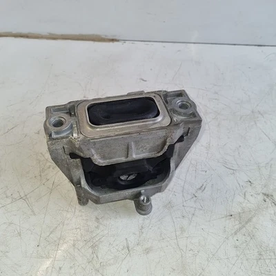 VOLKSWAGEN SCIROCCO 2.0 TSI PETROL ENGINE MOUNT BRACKET  1K0199262 - Image 1 of 4