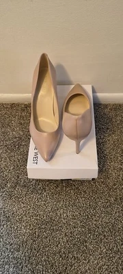 Zapatos de salón Nine West 8M beige para mujer neutros carrera clásico tacón versátil Foto 1 de 4