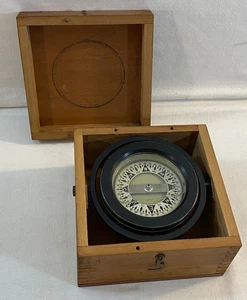 ANTIQUE NAUTICAL POLARIS SHIP FLOATING OIL COMPASS IN GYROSCOPIC WOODEN BOX - Picture 1 of 11