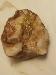 ESPECIMEN DE CUARZO DORADO ORO NATIVO DE CALIFORNIA EN CUARZO✨️ tgw=90.0🔥 - Imagen 1 de 23