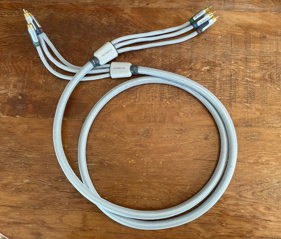 Belkin Silver Series PureAv RCA Component Video Cable (RGB) with PCOCC - Image 1 of 4