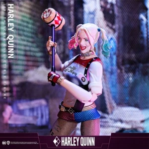 Harley Quinn Figure - Picture 1 of 5