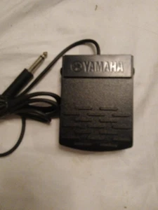 Teclado Electrónico Yamaha Original Piano Sustain Interruptor de Pie Pedal Original OEM - Imagen 1 de 2