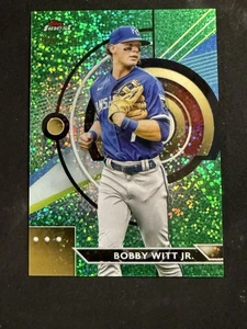 2023 Topps Finest #12 Bobby Witt Jr. Green Speckle Refractor /125 Royals - Picture 1 of 5