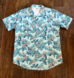 Izod Saltwater Mens Hawaiian Shirt XLT Limpet Shell SS Sunshield Woven NWT - Picture 1 of 5
