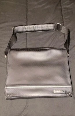 Bolsa de viaje portátil BOSE SoundDock estuche de transporte con correa para el hombro negra Foto 1 de 4