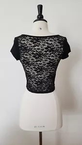 Urban Outfitters Top New Size Medium Black Lace Sheer Girly Cropped Trendy Boho - Picture 1 of 4