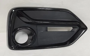 2018-21 Honda Civic Sedan Rt Front Fog Lamp Suround Grille OEM Honda 71103-TGG - Picture 1 of 11