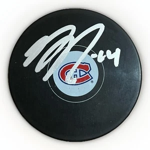 Disco con logotipo de los canadienses de Montreal autografiado firmado por Nick Suzuki - Imagen 1 de 2
