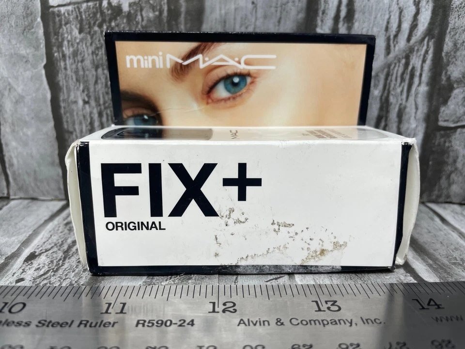 mini Mac FIX original Skin Refresher Finish Mist 1 OZ