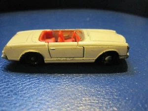 Caja de cerillas Lesney vintage serie No. 27 Mercedes 230SL (parabrisas roto) - Imagen 1 de 6