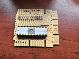 Rare Vintage MOS MCC 5501 White Ceramic 40 pin DIP IC on PCB 6502 Support Chip