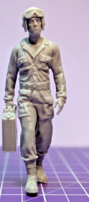 US Panzer Besatzung Stuart Sherman Pershing mit Kanister WW2   1:16 - Bild 1 von 4