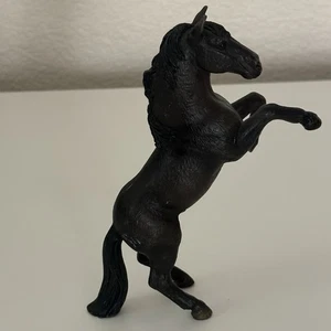 2006 Schleich Rearing Mustang Stallion Black Horse Toy Figure - Picture 1 of 6