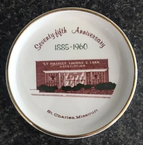 Plato de baratija vintage del 75 aniversario de la Asociación de Ahorros y Préstamos de St Charles (MO) - Imagen 1 de 7