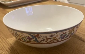 Villeroy Boch - Germany - Madeliene - 9" Round Vegetable Bowl - Picture 1 of 3