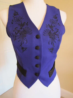 Colete Vintage Novo Júnior Anos 90 Roxo Floral Bordado Design Tamanho P - Imagem 1 de 4