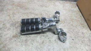 09 Yamaha XVS1300 XVS 1300 Midnight Star Highway Foot Pegs Rests - Picture 1 of 9