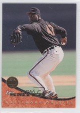 1994 Leaf Lee Smith #357 HOF