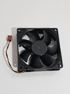 Ventilador de refrigeración Dell Y841G 3 PIN estuche limpio silencioso - Imagen 1 de 4