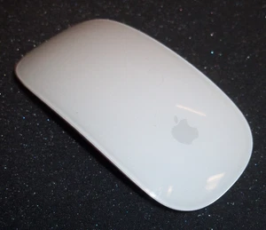 Mysz bezprzewodowa Apple Magic Mouse 2 - biały różowy/różowe złoto A1657 - Zdjęcie 1 z 2
