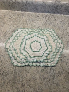 Vintage gehäkelt Hot Pad Untersetzer 4er Set grün weiß Baumwolle Handarbeit - Bild 1 von 12