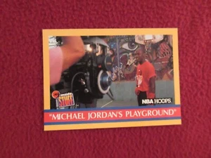 1990-91 Hoops "Michael Jordan's Playground" Chicago Bulls #382 - Picture 1 of 2