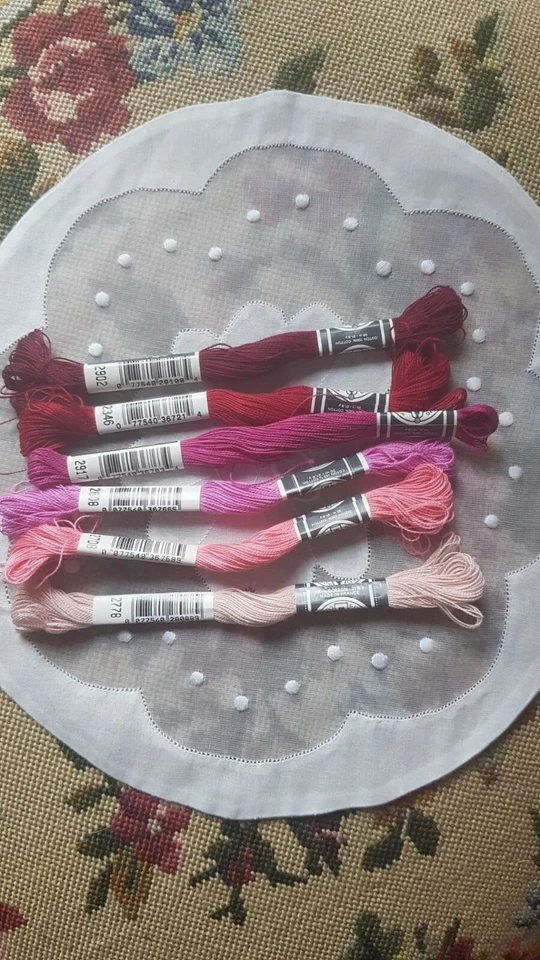  mercerie ancienne 6 échevettes fil fleur à broder DMC nuances de rouge rose (3) - Photo 1/1