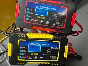 2pz. CARICABATTERIA 12V CARICA AUTOMATICO INTELLIGENTE PER AUTO MOTO SCOOTER LCD - Foto 1 di 4