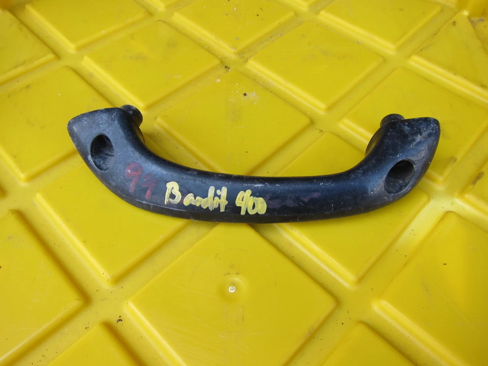 Suzuki Bandit 400 GSF400 1991 OEM PASAJERO IZQUIERDO ASIENTO TRASERO BARRA DE AGARRE MANIJA Foto 1 de 4