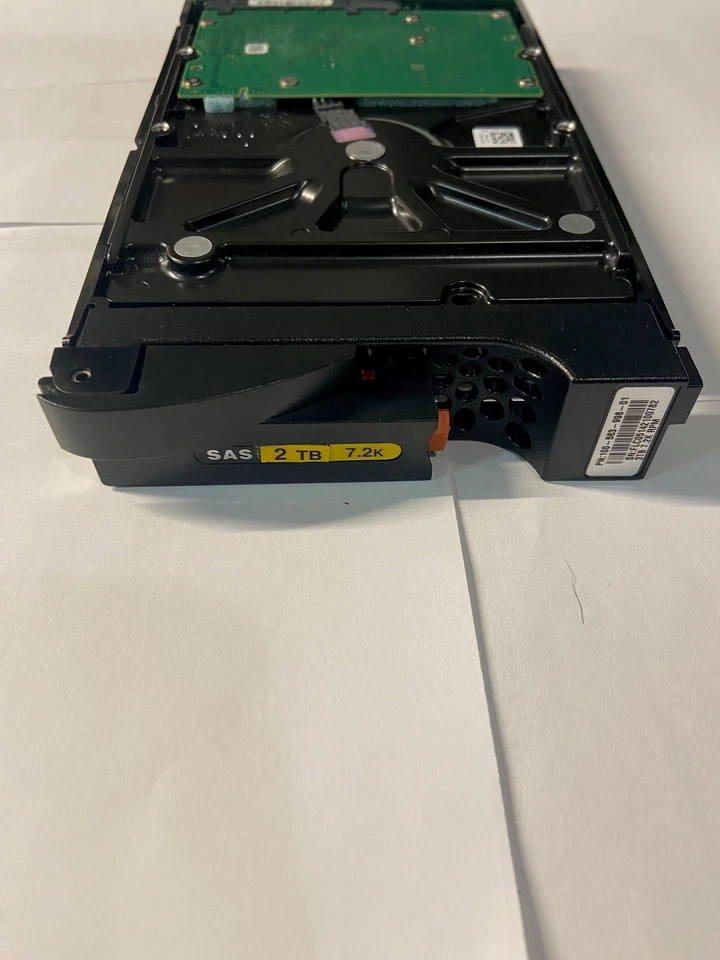 ST2000NXCLAR2000 - EMC 2TB 7200 RPM SAS 3.5" HDD for Data Domain  DD2200, DD2... - Image 1 of 1