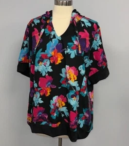 NWT ButterSoft Easy Stretch Pull-Over Scrub Top 2X Hoodie Black Floral Scrubs - Picture 1 of 8