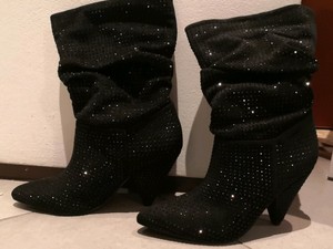 stivaletti con borchie primadonna