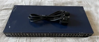 Netgear FS752TS  Smart Switch with 48 + 4 ports - Image 1 of 4