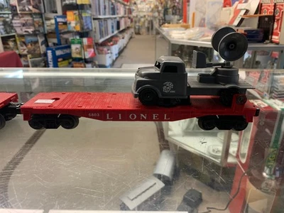 LIONEL #6803  FLAT CAR W/U.S. MARINE CORP RADAR TRUCK  FREE SHIPPING. - Image 1 of 4
