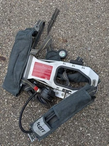 Scott 2.2 AP50 SCBA Air Pack VIBRALERT EZ-FLO Reg HUD UAC/RIT Anschluss - Bild 1 von 7