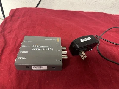 Mini convertidor de audio a SDI Blackmagic Design con fuente de alimentación Foto 1 de 4