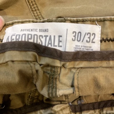 Aeropostale 30/32 niños caqui  Foto 1 de 4