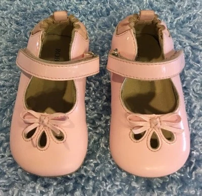 Robeez Girl Pink Patent Leather Mary Janes Baby Toddler Sz 4 EASTER SHOES EUC :) - Image 1 of 4