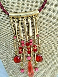 Graduated Red/Pink Crystal Gold tone Bar Braided Leather Band Necklace NWOT - Picture 1 of 3