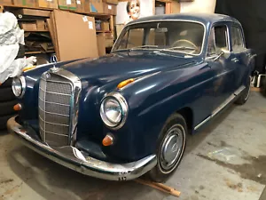 Mercedes 219 Ponton W105 - Bild 1 von 8