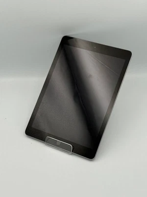 Apple iPad 6 2018 32GB Grey 9.7" IOS Wi-Fi Only Unlocked iPad Read description - Image 1 of 4