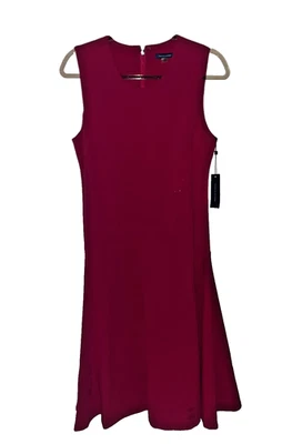 Tommy Hilfiger Women's Size 10 Red Flare Pleated Midi Dres - New With Tags - Image 1 of 4