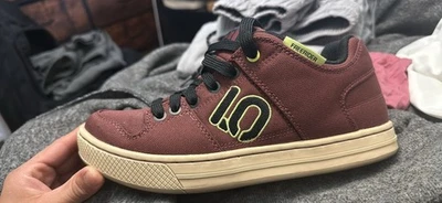 Adidas Five Ten Freerider Canvas MTB Shoes – Maroon/Black - Image 1 of 2