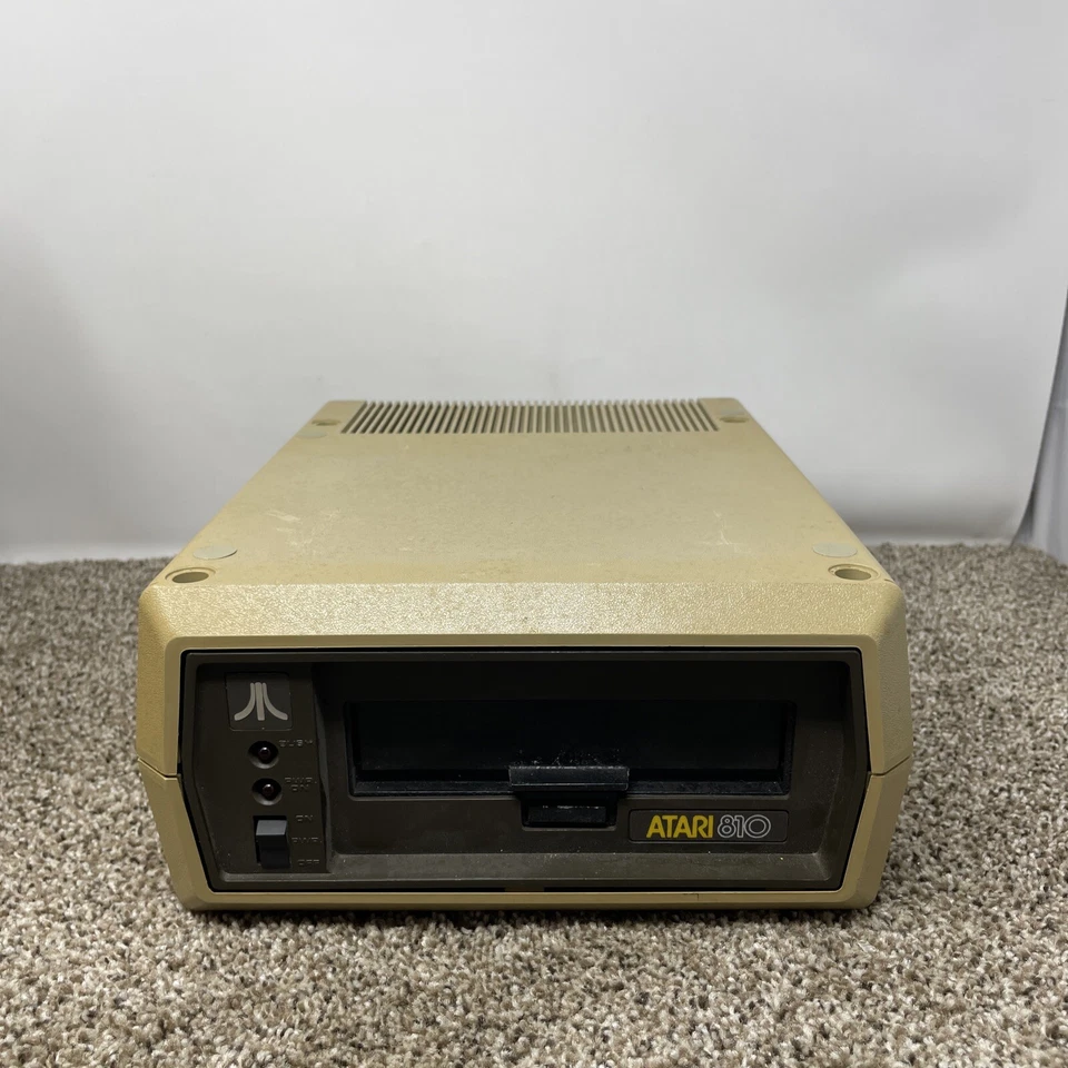 Atari 810 Floppy Disk Drive for Atari 8-bit Computer FOR PARTS As-Is No PSU - Image 1 of 4