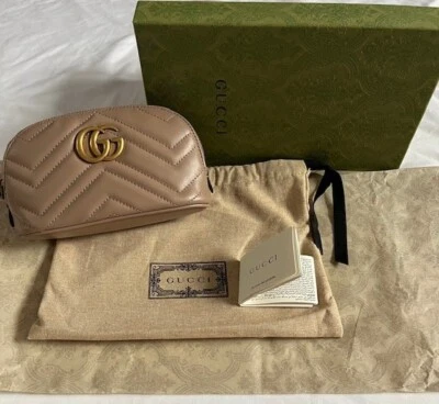 Gucci GG Rosa Polvorienta Pequeña Cosmética Cuero Chevron Cremallera Estuche Bolso sin asas Talla S Foto 1 de 4