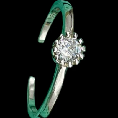 Anello donna solitario argento 925 rodiato puntoluce zircone naturale misura 15. - Immagine 1 di 4