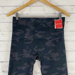 Spanx Leggings Women's Size XL Pants Black Camouflage Look at Me Now Legging NWT - Picture 1 of 9
